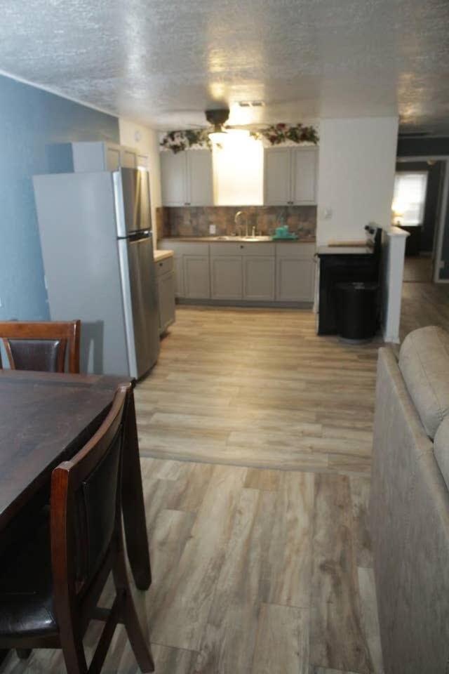 1 Bedroom With A Fireplace Close To Base Lawton Exterior foto